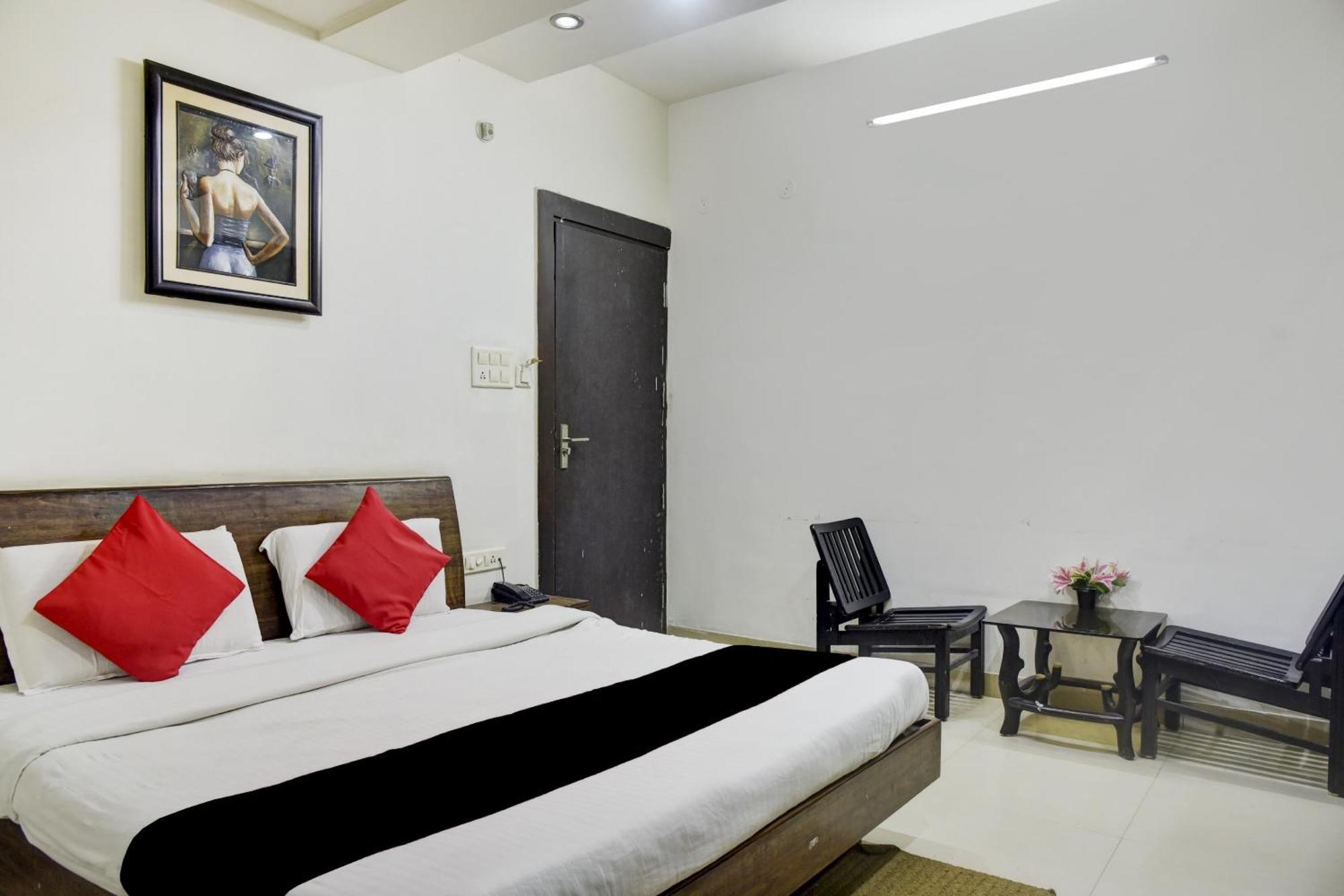 Hotel O Aditya Palace Bhopal Exterior foto